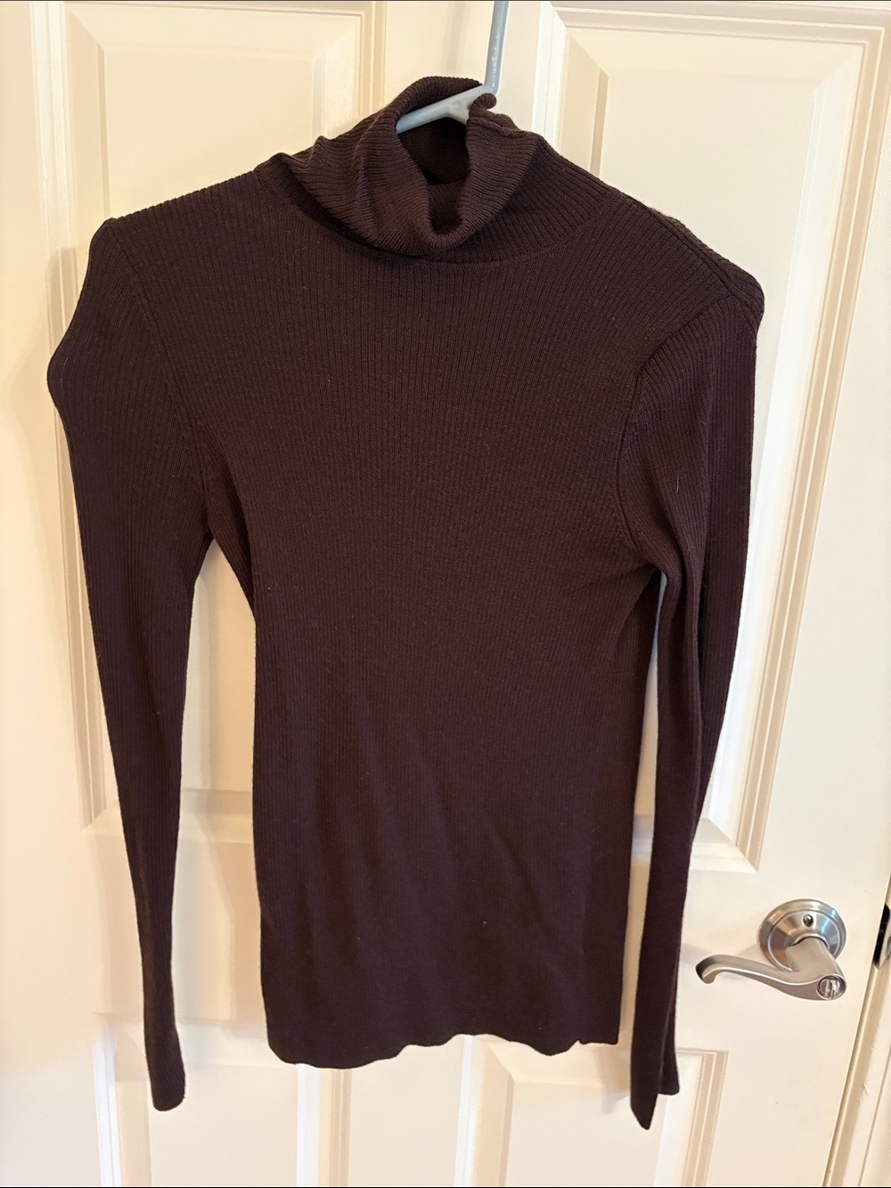 Uniqlo Women's Ribbed Turtleneck - Dark Brown